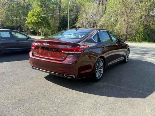 Pamplona Red 2016 Hyundai Genesis 3.8