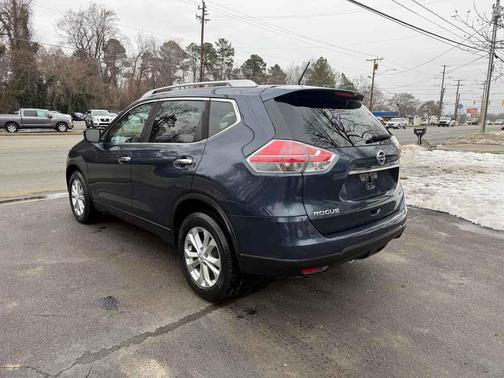 2016 Nissan Rogue SV