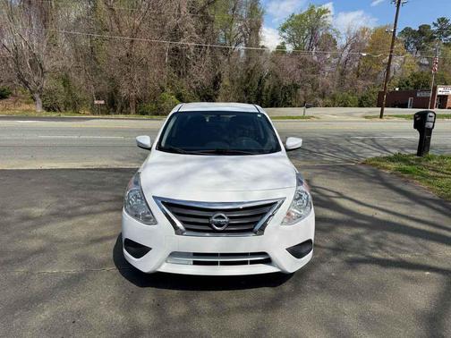 Fresh Powder 2015 Nissan Versa 1.6 SV