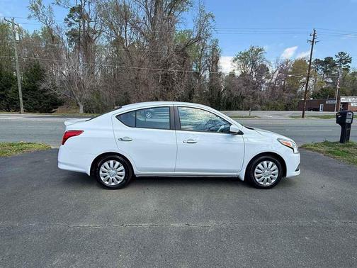 Fresh Powder 2015 Nissan Versa 1.6 SV