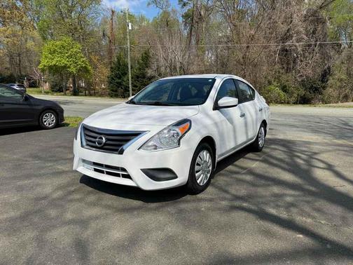 Fresh Powder 2015 Nissan Versa 1.6 SV