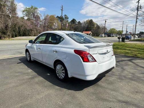 Fresh Powder 2015 Nissan Versa 1.6 SV