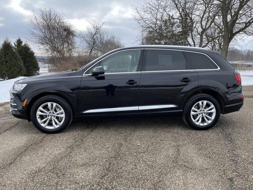 2019 Audi Q7 55 Premium Plus