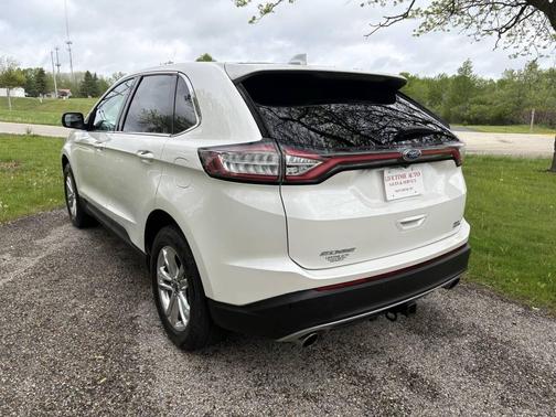 White 2016 Ford Edge SEL