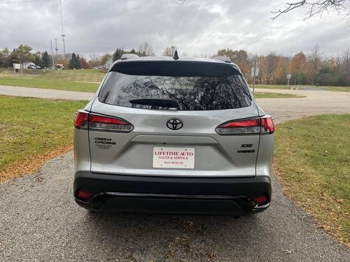 2024 Toyota Corolla Hybrid SE