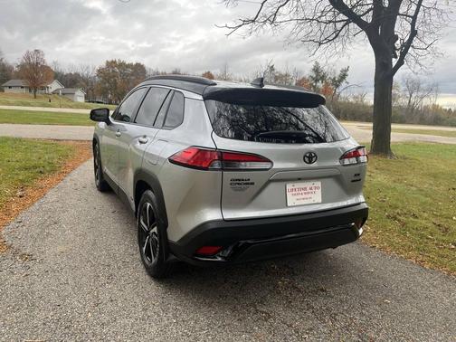 2024 Toyota Corolla Hybrid SE