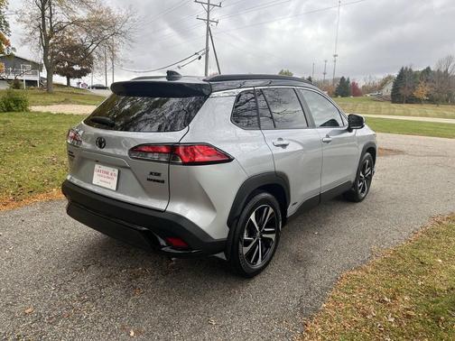 2024 Toyota Corolla Hybrid SE