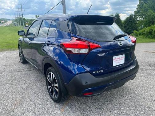 2020 Nissan Kicks SR