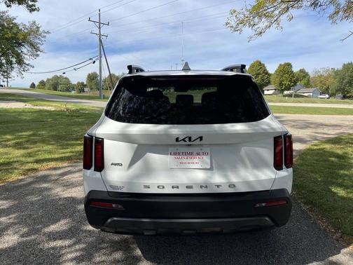 2022 Kia Sorento S