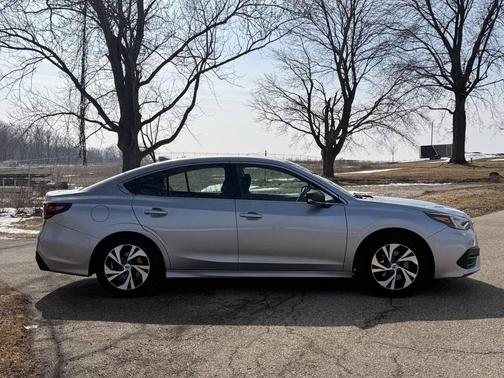 2022 Subaru Legacy Base