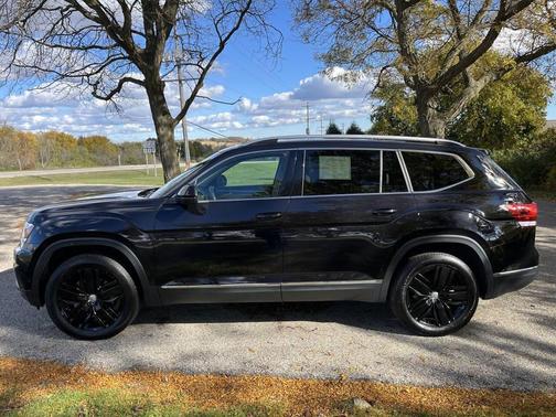 2019 Volkswagen Atlas 3.6L SEL Premium