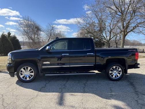 2017 Chevrolet Silverado 1500 High Country