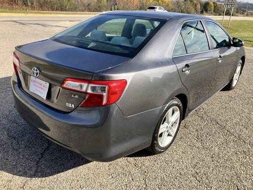 2013 Toyota Camry Hybrid LE