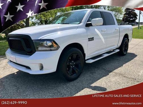 2018 RAM 1500 Night 4x4 4dr Crew Cab 5.5 ft. SB Pickup