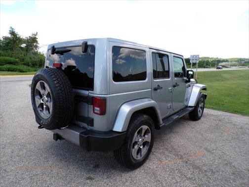 2017 Jeep Wrangler Unlimited Sahara