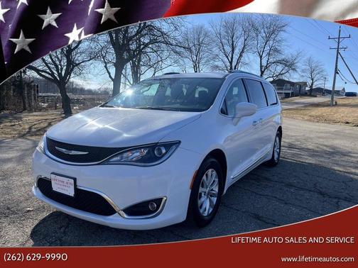 2018 Chrysler Pacifica Touring-L
