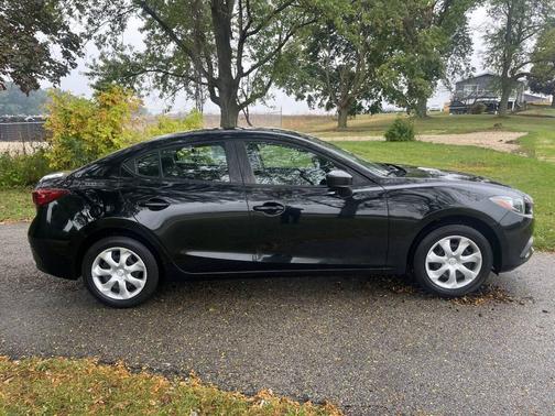 2015 Mazda Mazda3 i Sport