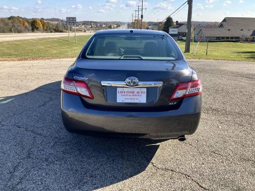 2011 Toyota Camry LE