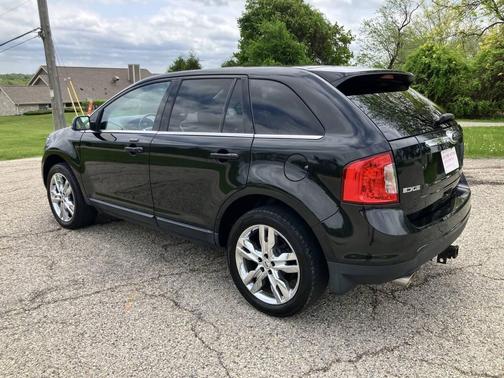 Black 2013 Ford Edge Limited