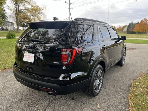 2017 Ford Explorer sport