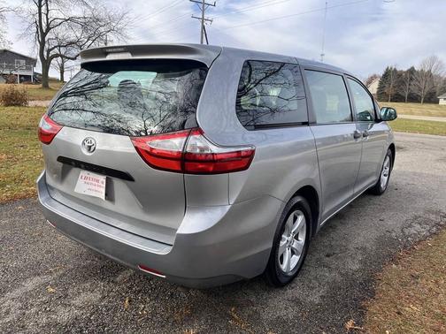 2016 Toyota Sienna L