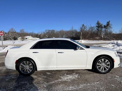 2018 Chrysler 300 Limited