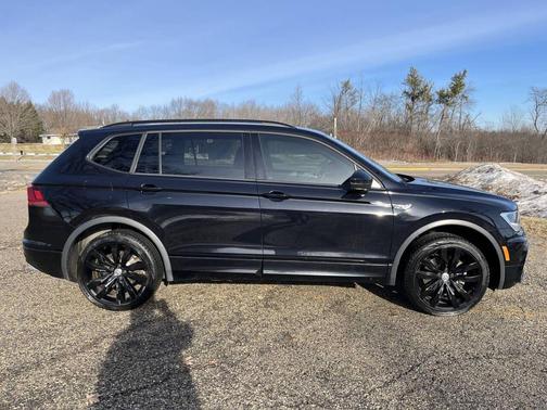 2020 Volkswagen Tiguan 2.0T SE R-Line Black 4MOTION