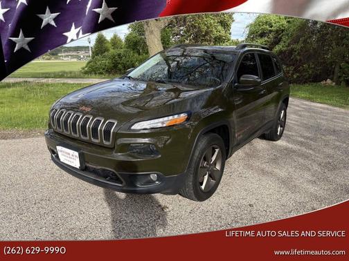 Recon Green Clearcoat 2017 Jeep Cherokee Latitude