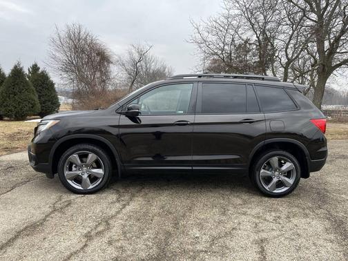 2019 Honda Passport Touring AWD 4dr SUV