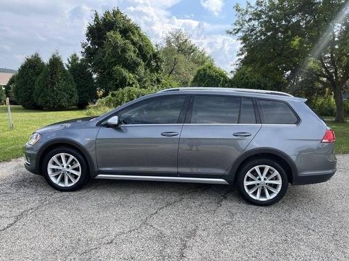 2017 Volkswagen Golf Alltrack TSI SEL