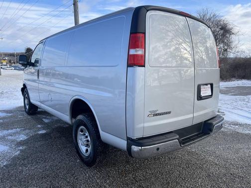 2022 Chevrolet Express 2500 2500 3dr Cargo Van