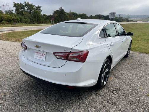 2022 Chevrolet Malibu LT