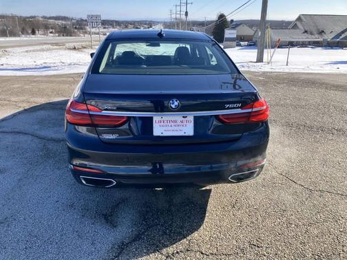 2016 BMW 750 i xDrive