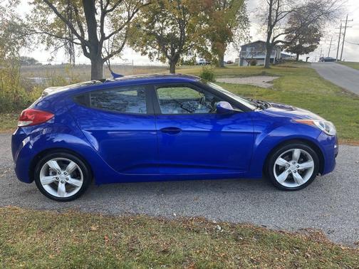 2015 Hyundai Veloster Base