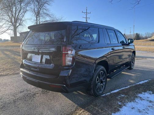 2021 Chevrolet Suburban Z71 4x4 4dr SUV