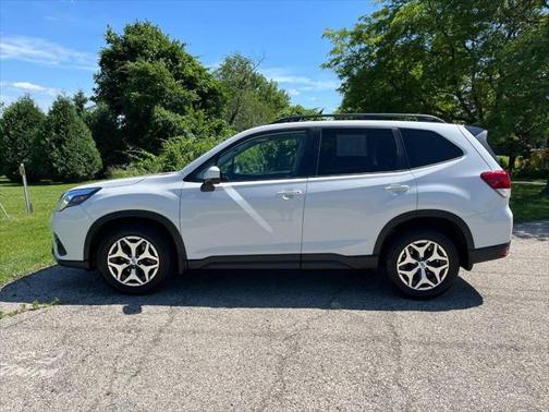 2024 Subaru Forester Premium