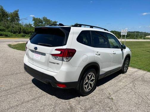 2024 Subaru Forester Premium