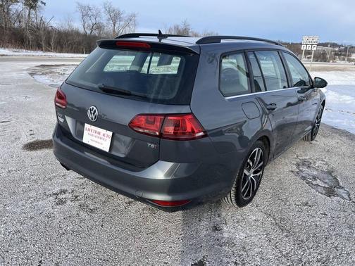 2016 Volkswagen Golf SportWagen TSI Limited Edition