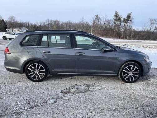 2016 Volkswagen Golf SportWagen TSI Limited Edition