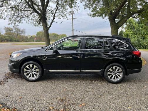 2017 Subaru Outback 2.5i Touring