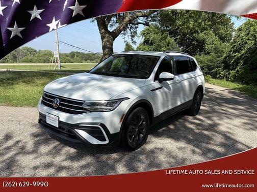 White 2022 Volkswagen Tiguan 2.0T SE 4MOTION