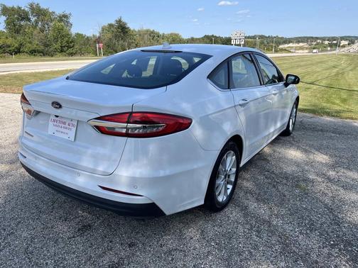 2020 Ford Fusion SE 4dr Sedan
