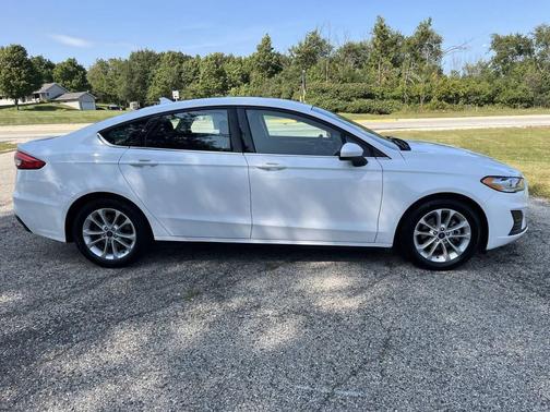 2020 Ford Fusion SE 4dr Sedan