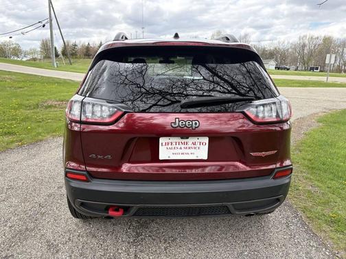 Red 2019 Jeep Cherokee Trailhawk