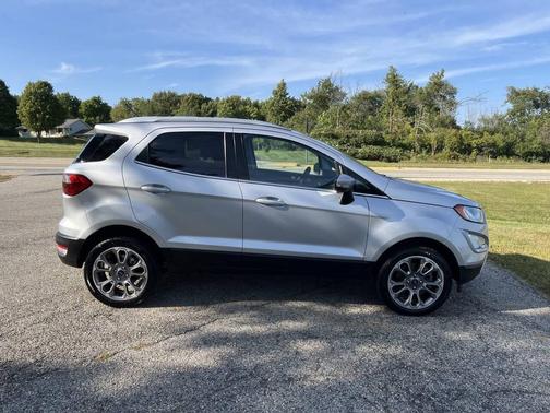 2021 Ford EcoSport Titanium AWD 4dr Crossover