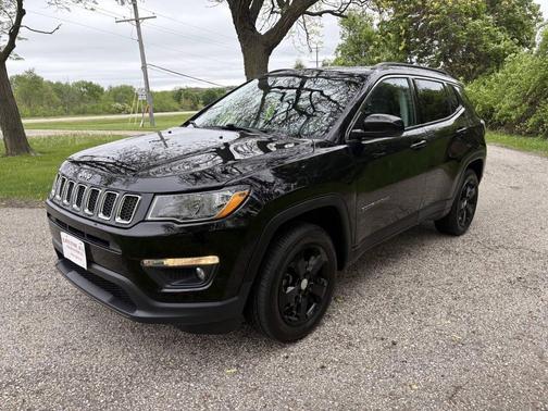 Black 2018 Jeep Compass Latitude