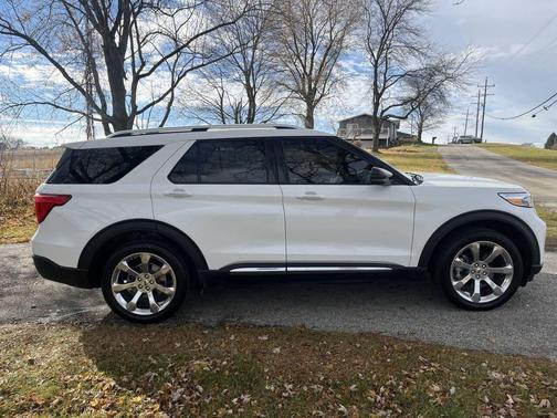2020 Ford Explorer Platinum AWD 4dr SUV