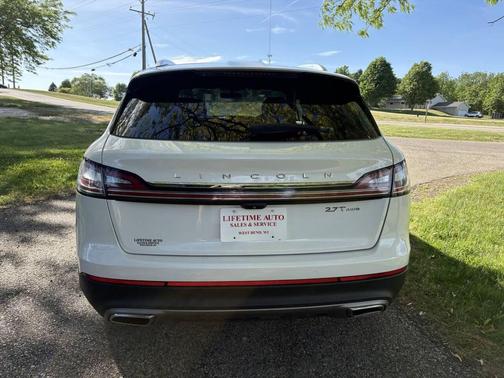 White 2020 Lincoln Nautilus Reserve AWD 4dr SUV
