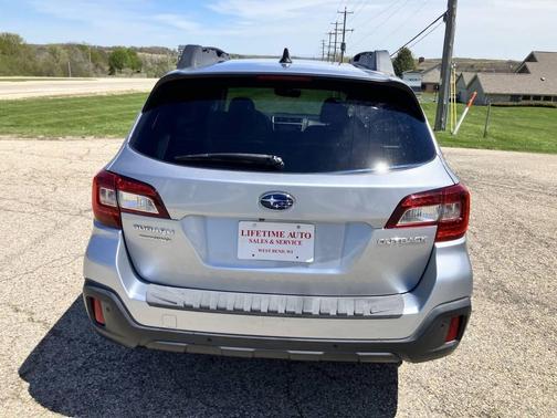 Silver 2018 Subaru Outback 2.5i Limited