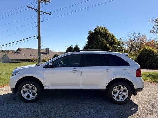 White 2013 Ford Edge SEL